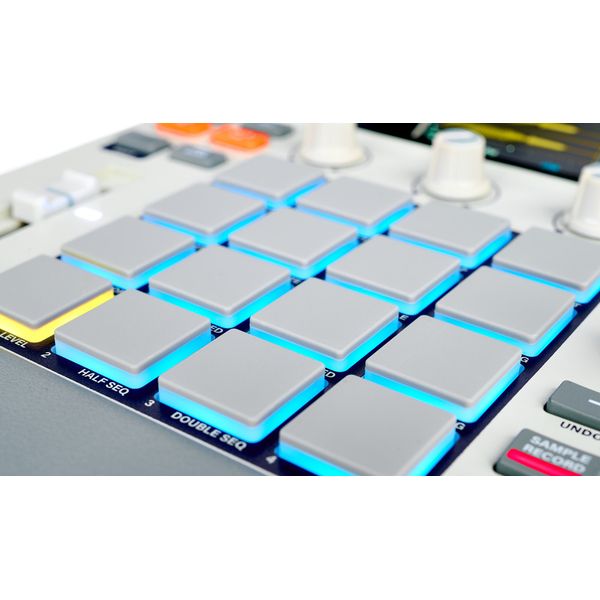 Akai MPC Sample beat maker portátil batería 5 horas