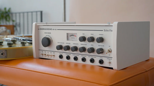 Echo Fix Ef-x3 Desktop Tape Echo Bbd Chorus & Spring Reverb Blanco