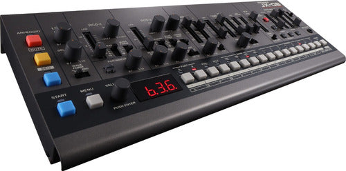 Sintetizador Roland Boutique Jx-08