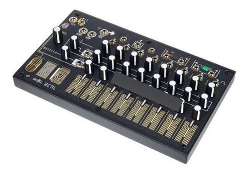 Make Noise 0-ctrl Controlador Secuenciador