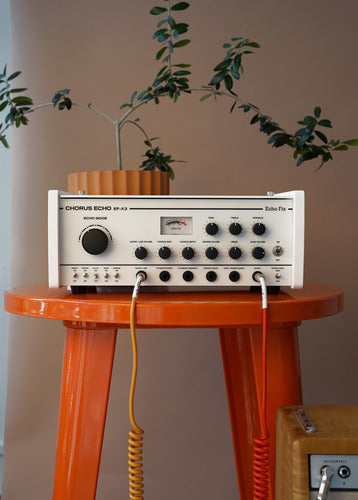 Echo Fix Ef-x3 Desktop Tape Echo Bbd Chorus & Spring Reverb Blanco