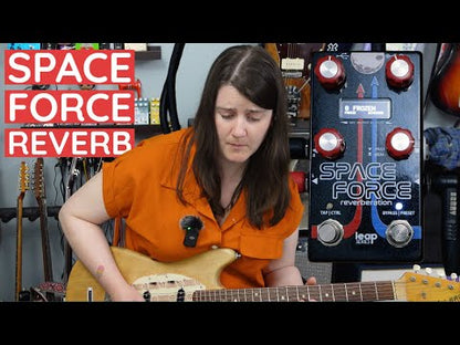 Alexander Pedals Space Force - Review de la escena