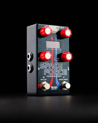 Alexander Pedals Space Force en pedalera