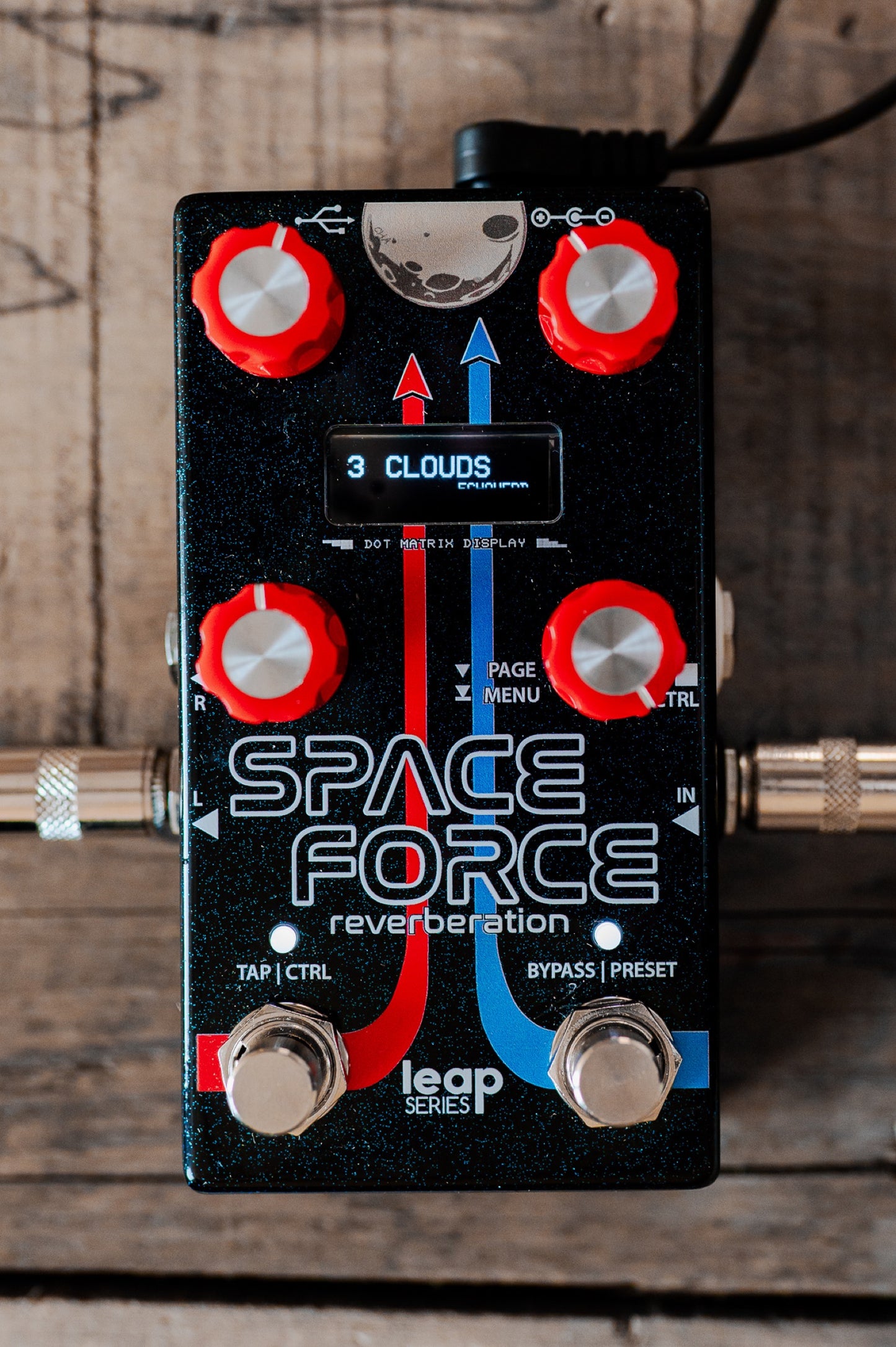 Alexander Pedals Space Force en uso